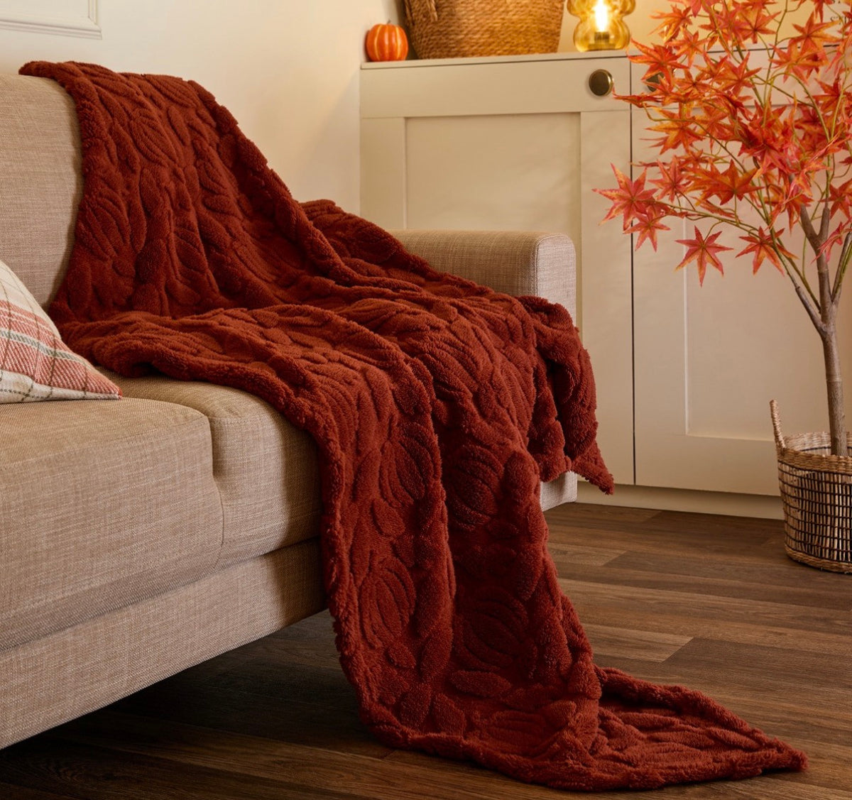 Fleece Pumpkin Throw