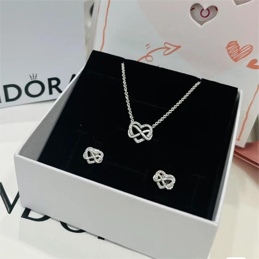 Pdora Necklace & Earrings Set